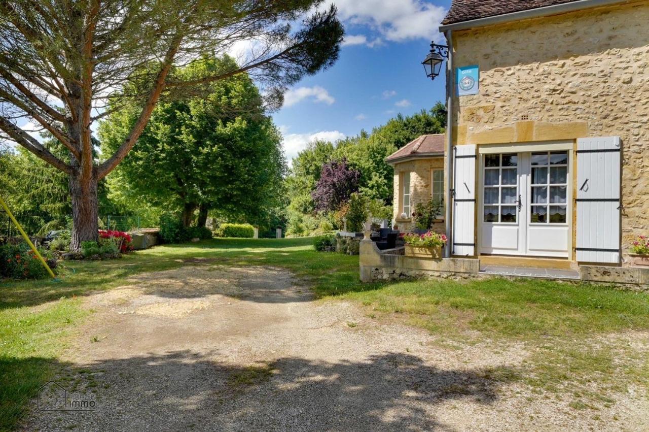 Bed and Breakfast Les Camelias Lalinde Экстерьер фото