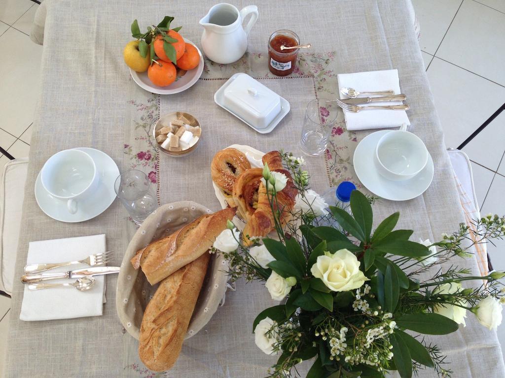Bed and Breakfast Les Camelias Lalinde Экстерьер фото