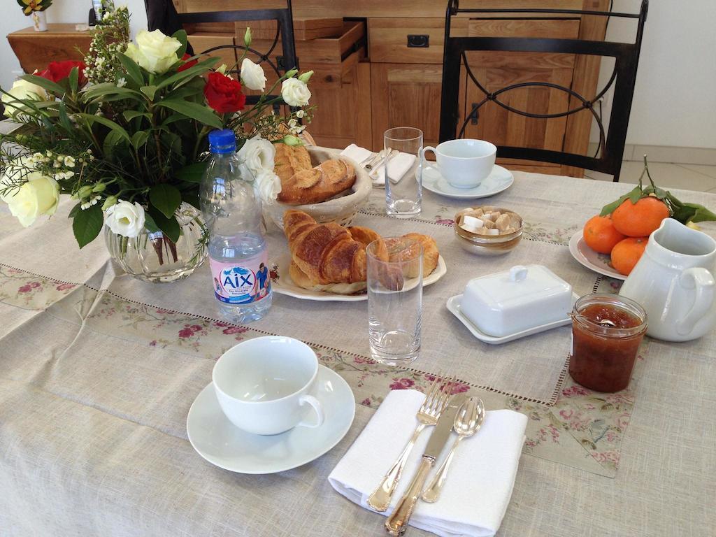Bed and Breakfast Les Camelias Lalinde Экстерьер фото